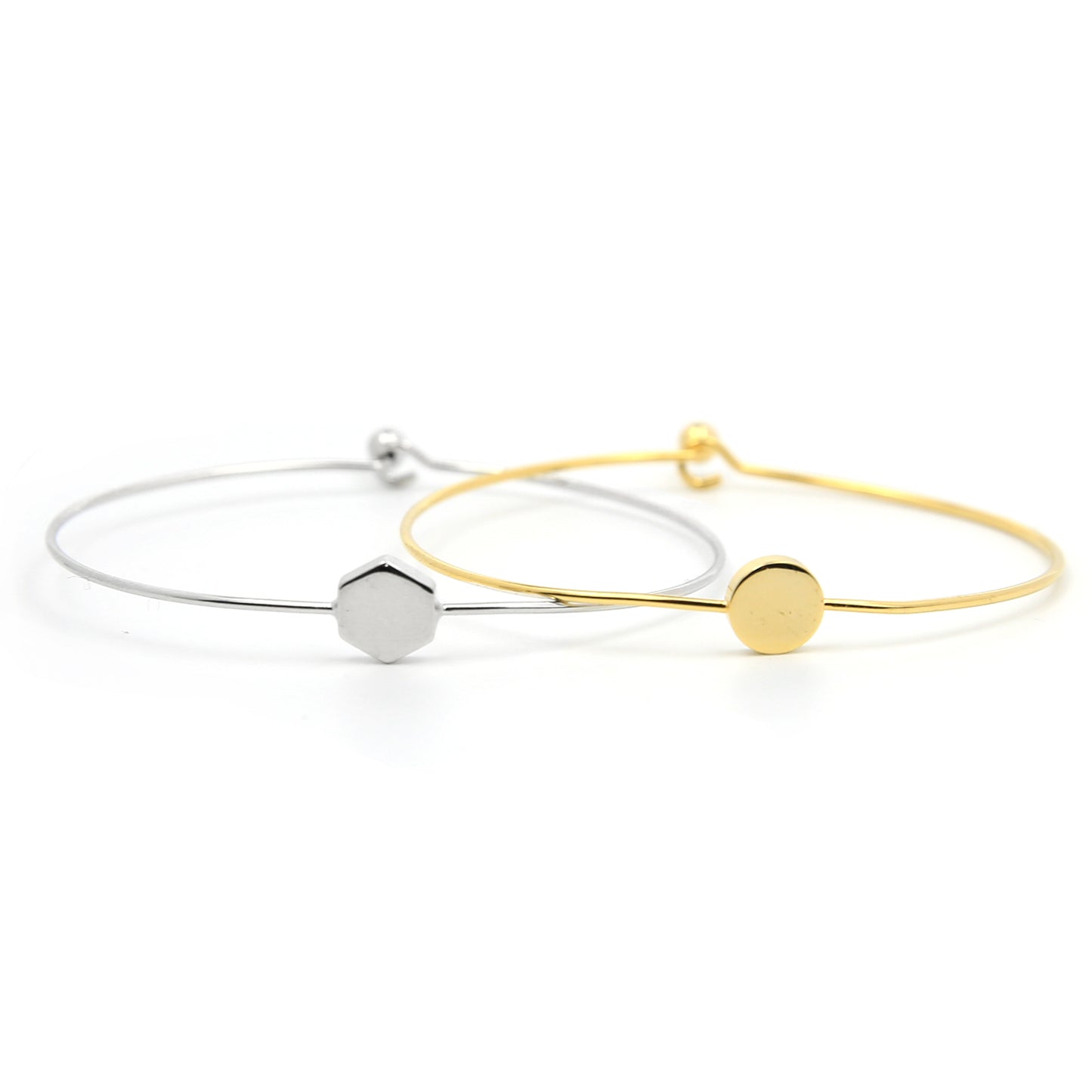 MINIMALISM DOT BANGLE