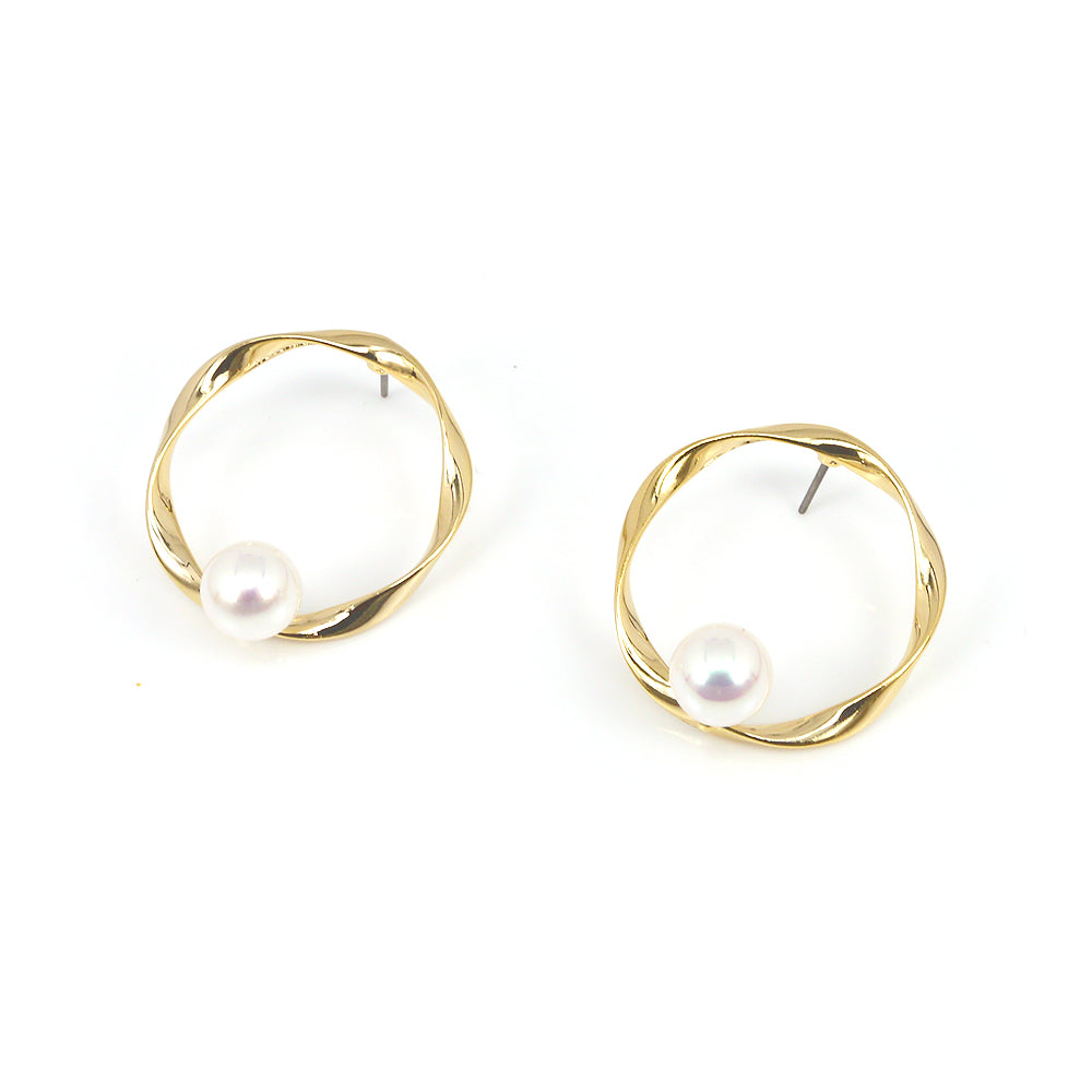 HAEDI PEARL STUDS EARRINGS