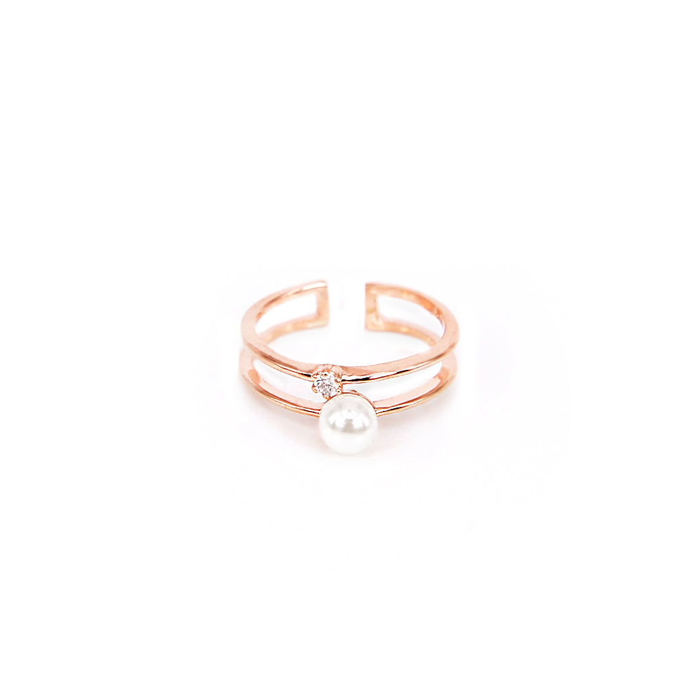 LOANE PEARL RING