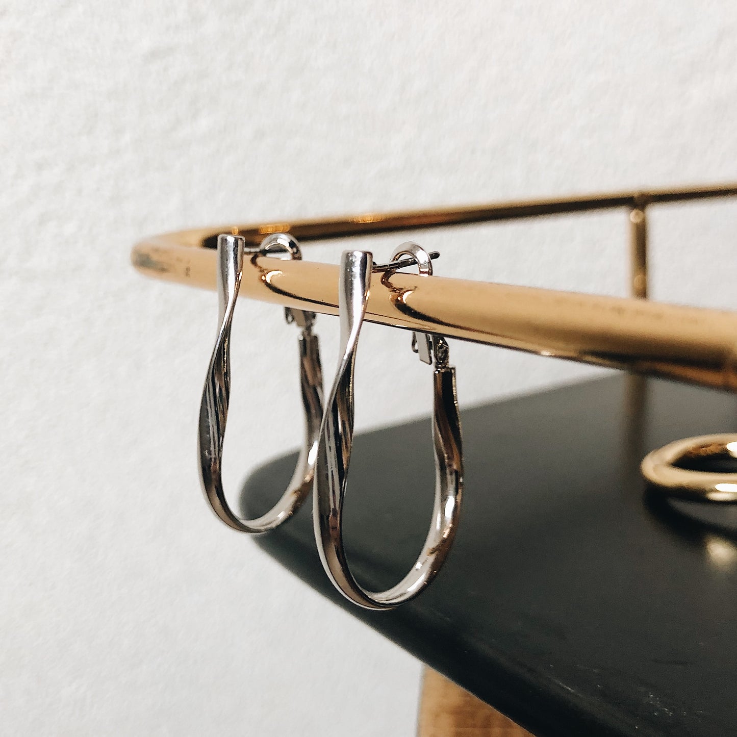 BOREALIS TWISTED RIBBON HOOPS