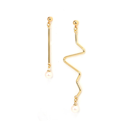 JOELLE ASYMMETRIC EARRINGS